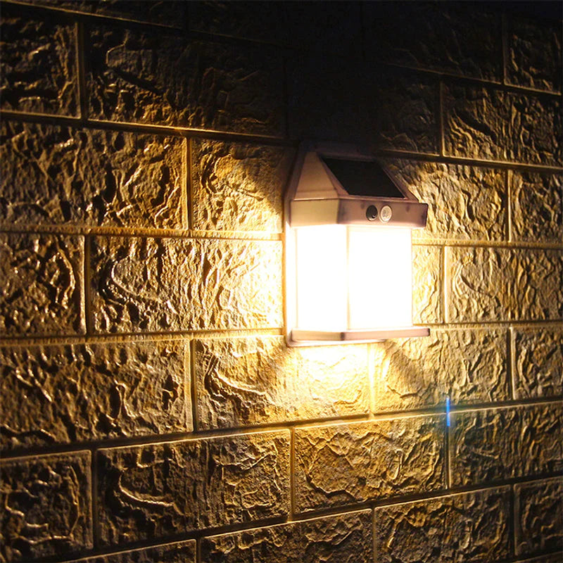 SolarSun | Buitenlamp op zonne-energie (1+1 gratis)