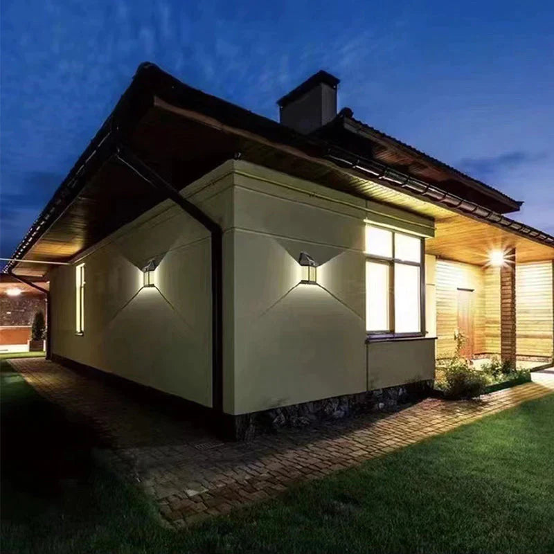 SolarSun | Buitenlamp op zonne-energie (1+1 gratis)